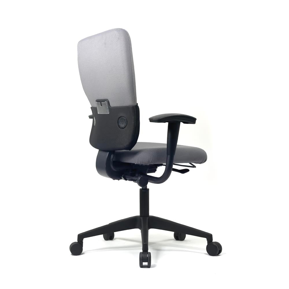 <tc>Steelcase</tc>: <tc>Lets B</tc> - Chaise de travail à dossier haut en tissu gris - Reconditionnée