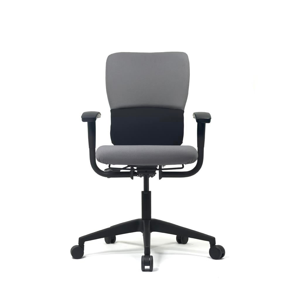 <tc>Steelcase</tc>: <tc>Lets B</tc> - Chaise de travail à dossier haut en tissu gris - Reconditionnée