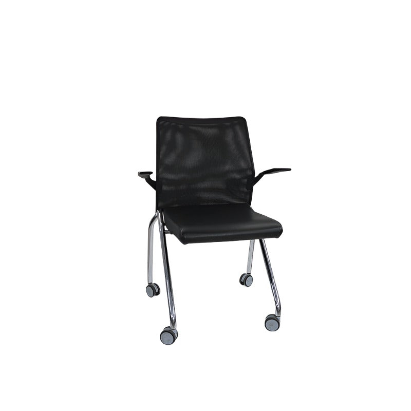 <tc>Boss Design</tc>Silla plegable negra con brazos - Reacondicionada