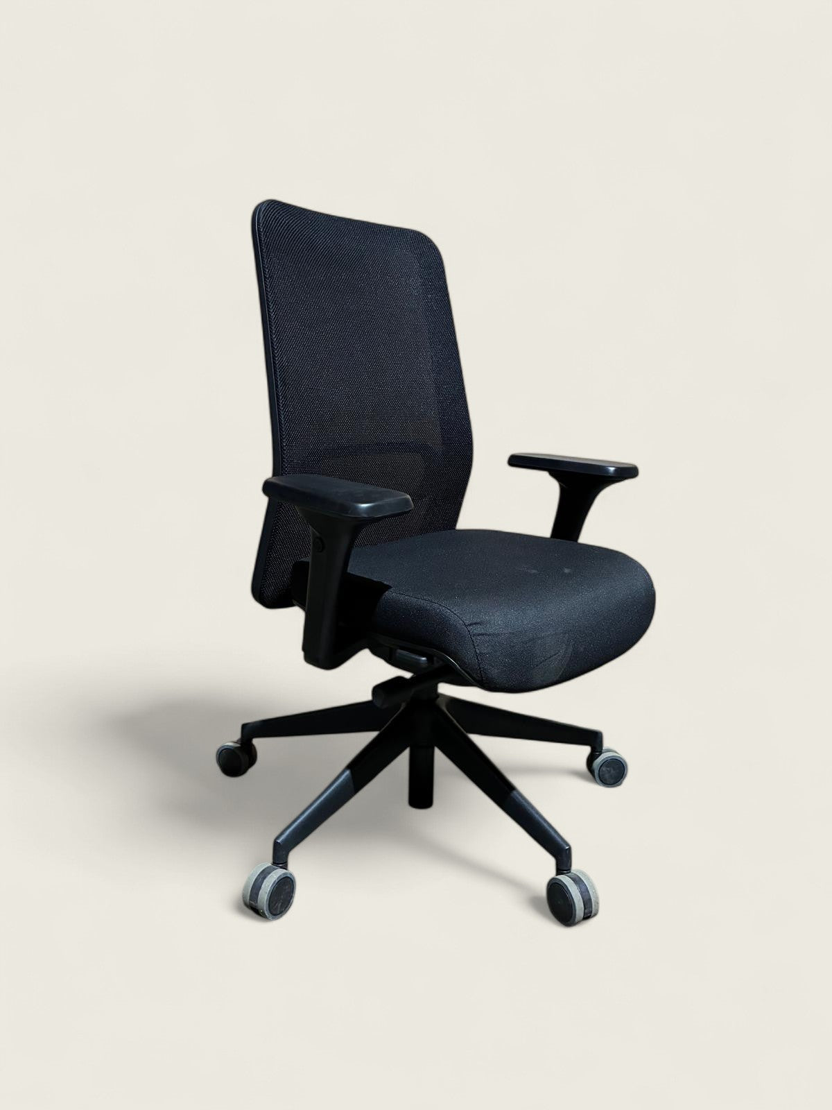 <tc>Connection</tc>: Chaise de travail Work Well - Reconditionnée