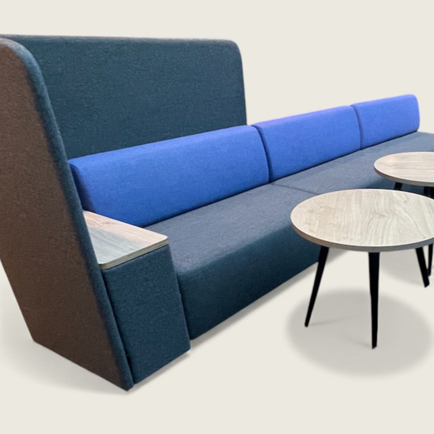 Davison: Cabina modular con respaldo alto - Reacondicionada