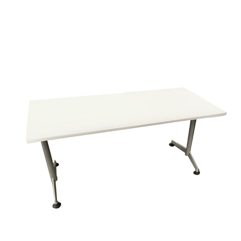 <tc>Herman Miller</tc>: <tc>Abak</tc> Bureau simple avec pieds en T - Remis à neuf