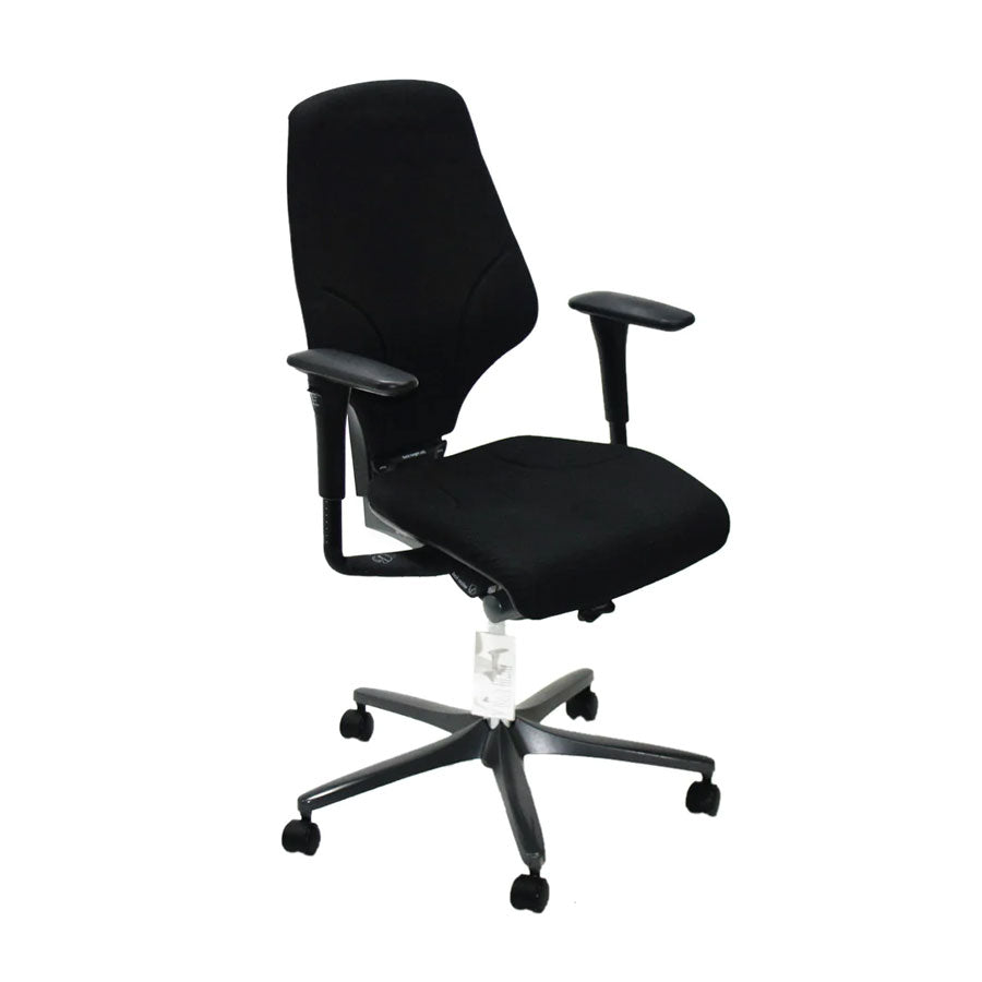 <tc>Giroflex</tc>: Chaise de travail G64 en tissu noir - Reconditionnée