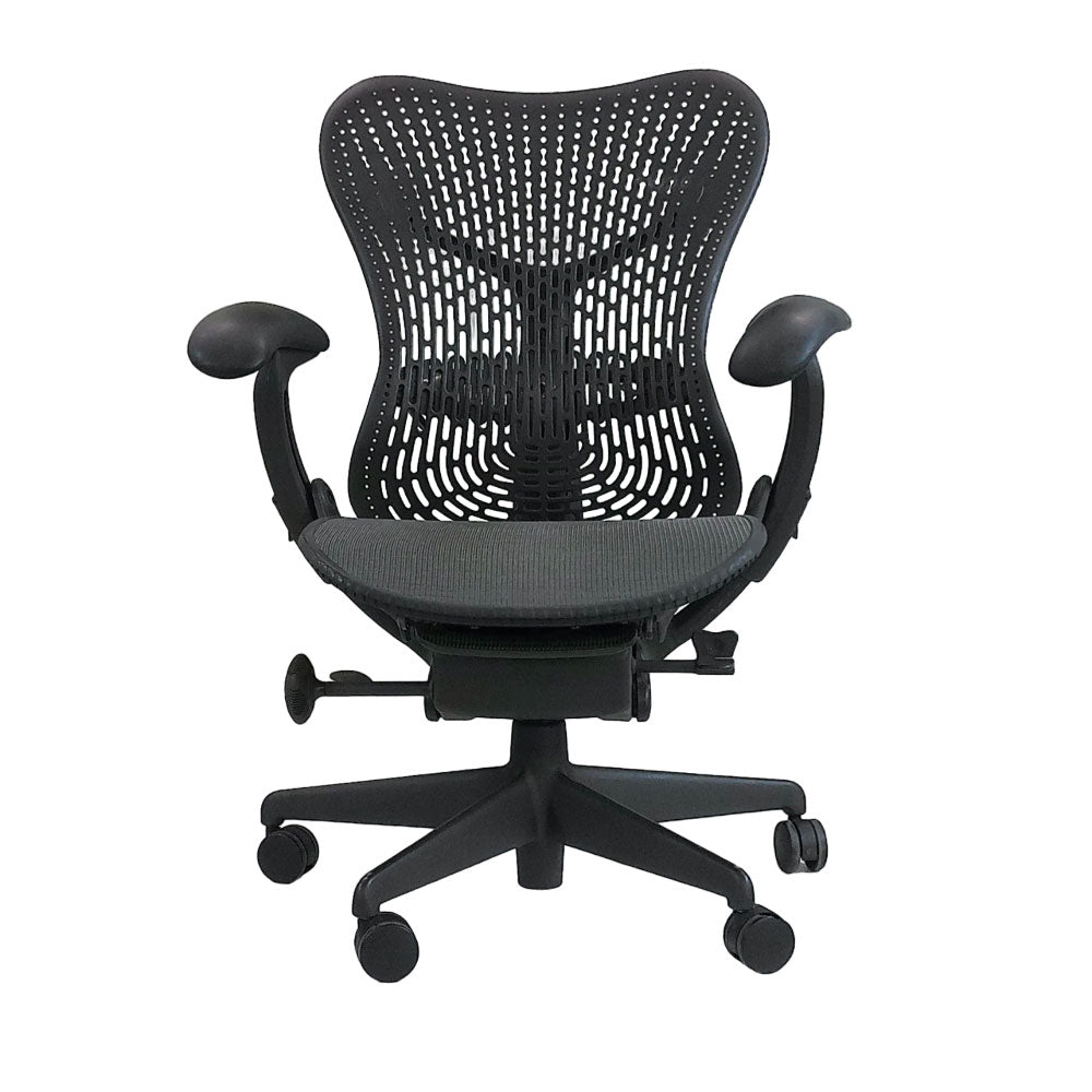 <tc>Herman Miller</tc>: <tc>Mirra</tc> Silla de trabajo - Grafito - Reacondicionada