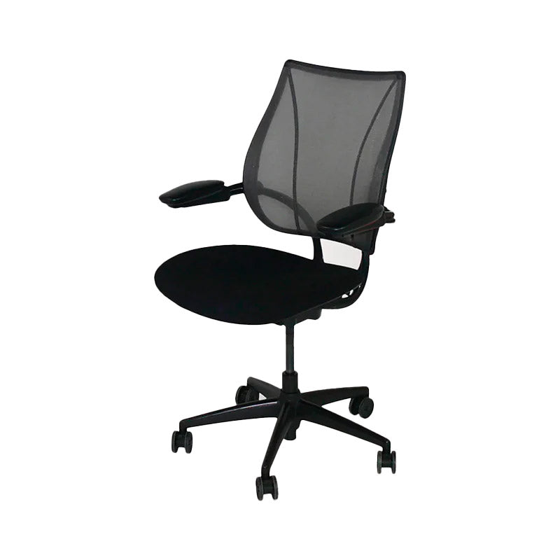 <tc>Humanscale</tc>: <tc>Liberty</tc> Chaise de bureau en tissu noir - Reconditionnée