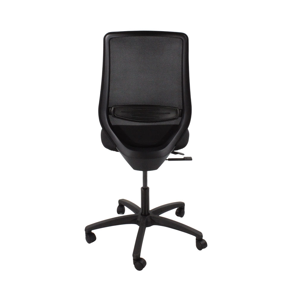 Sajón: <tc>Scudo</tc> Silla de trabajo con asiento de tela negra sin brazos - Reacondicionada