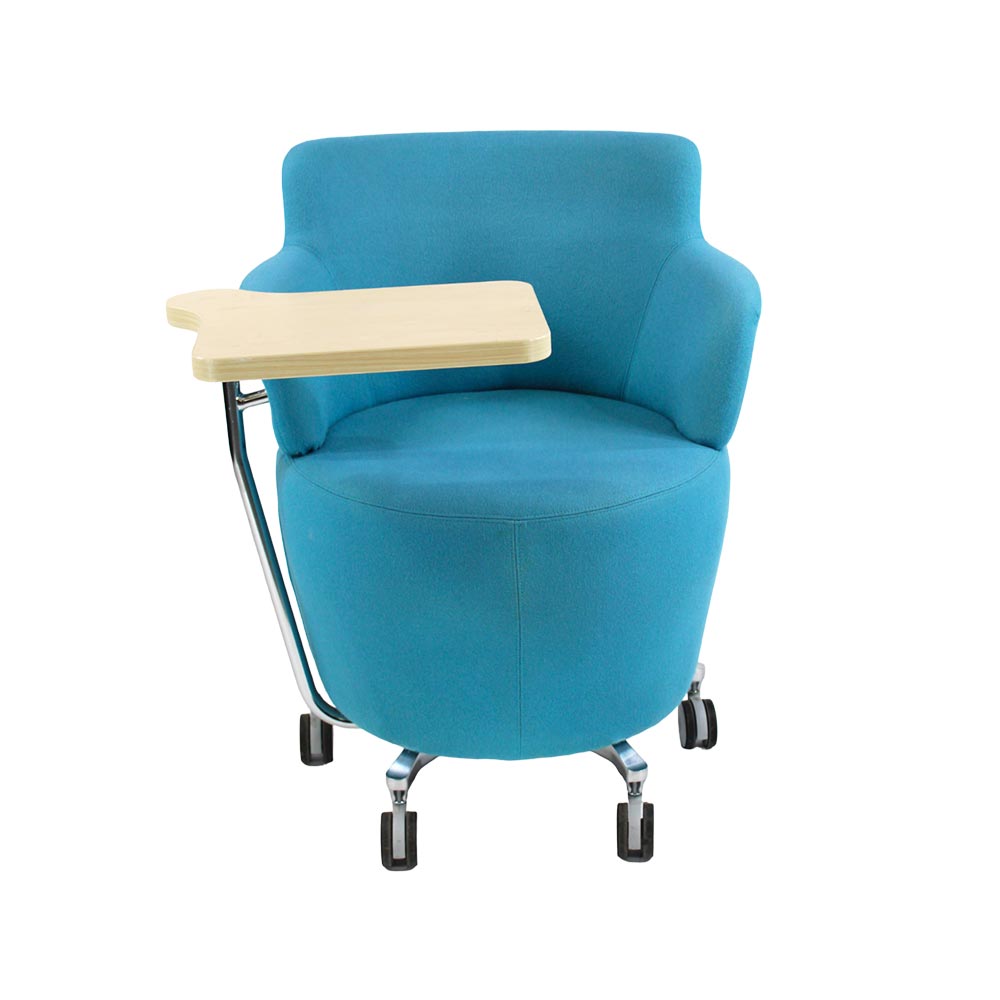Orangebox: silla tarn en tela azul con tableta - restaurado
