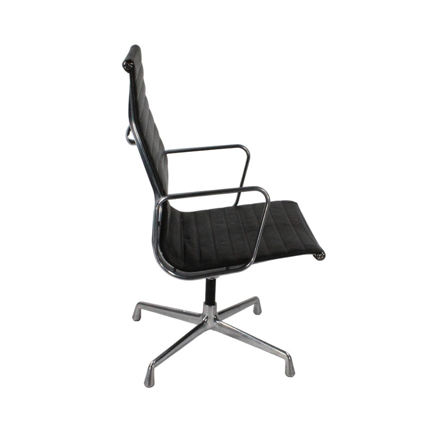 <tc>Vitra</tc>: <tc>Eames</tc> EA116 Fauteuil - Gereviseerd