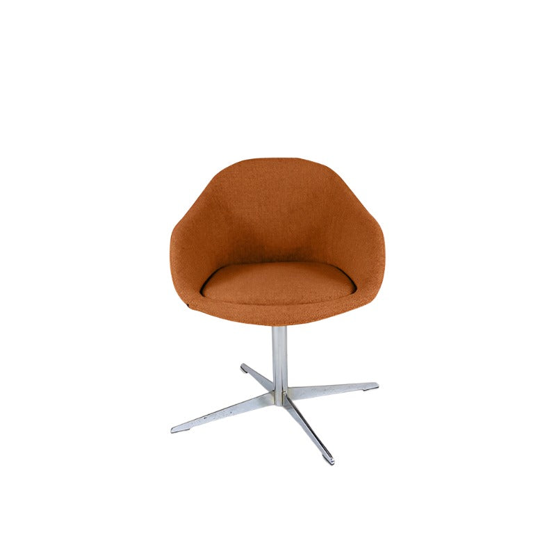 <tc>Naughtone</tc>: Always Tub Chair - Generalüberholt