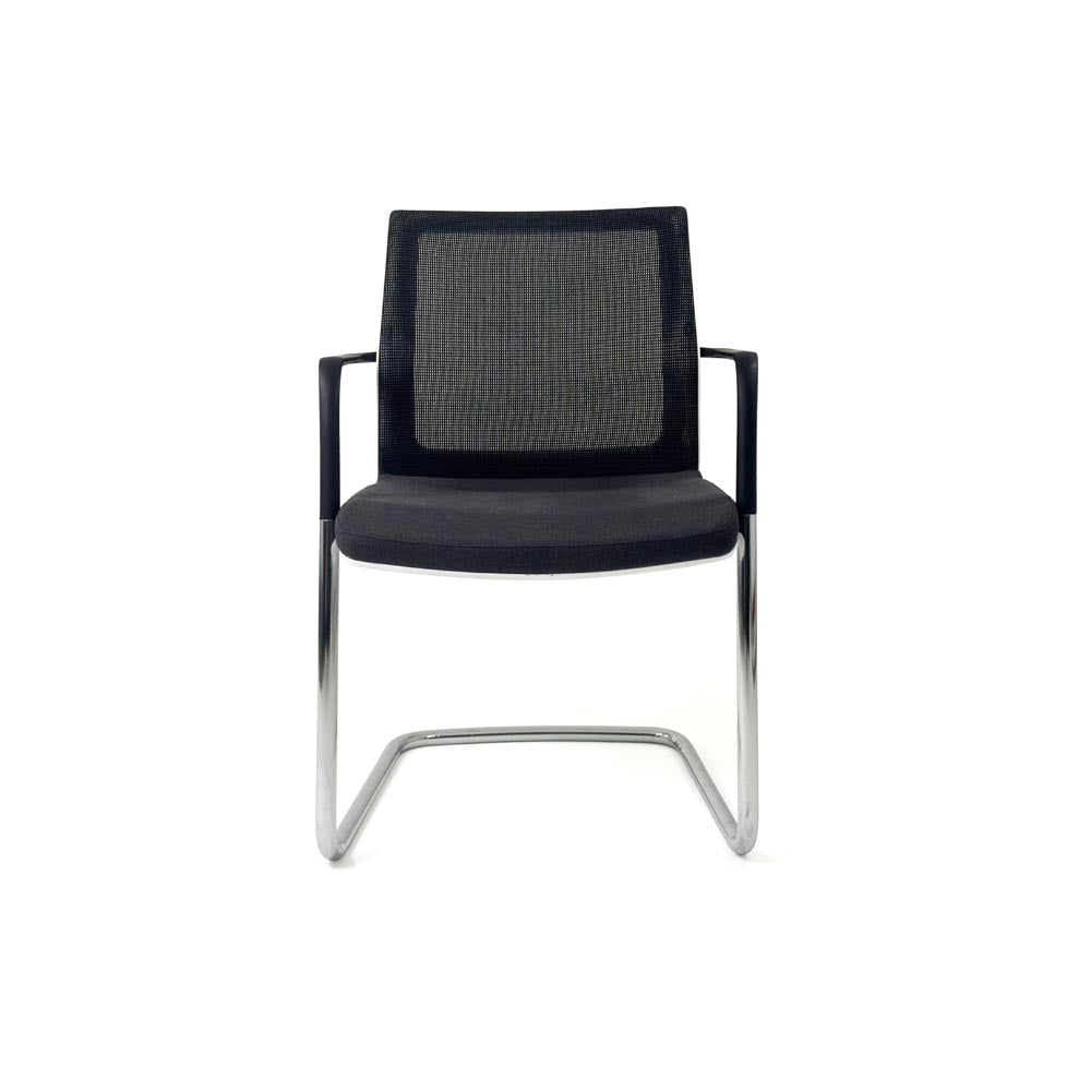 Orangebox: Workday Meeting Chair in Black Fabric - Gerenoveerd