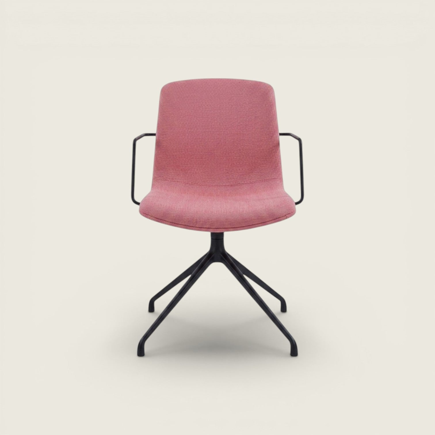 Orangebox: Silla auxiliar para visitantes CUBB 06 en rosa claro - Reacondicionada
