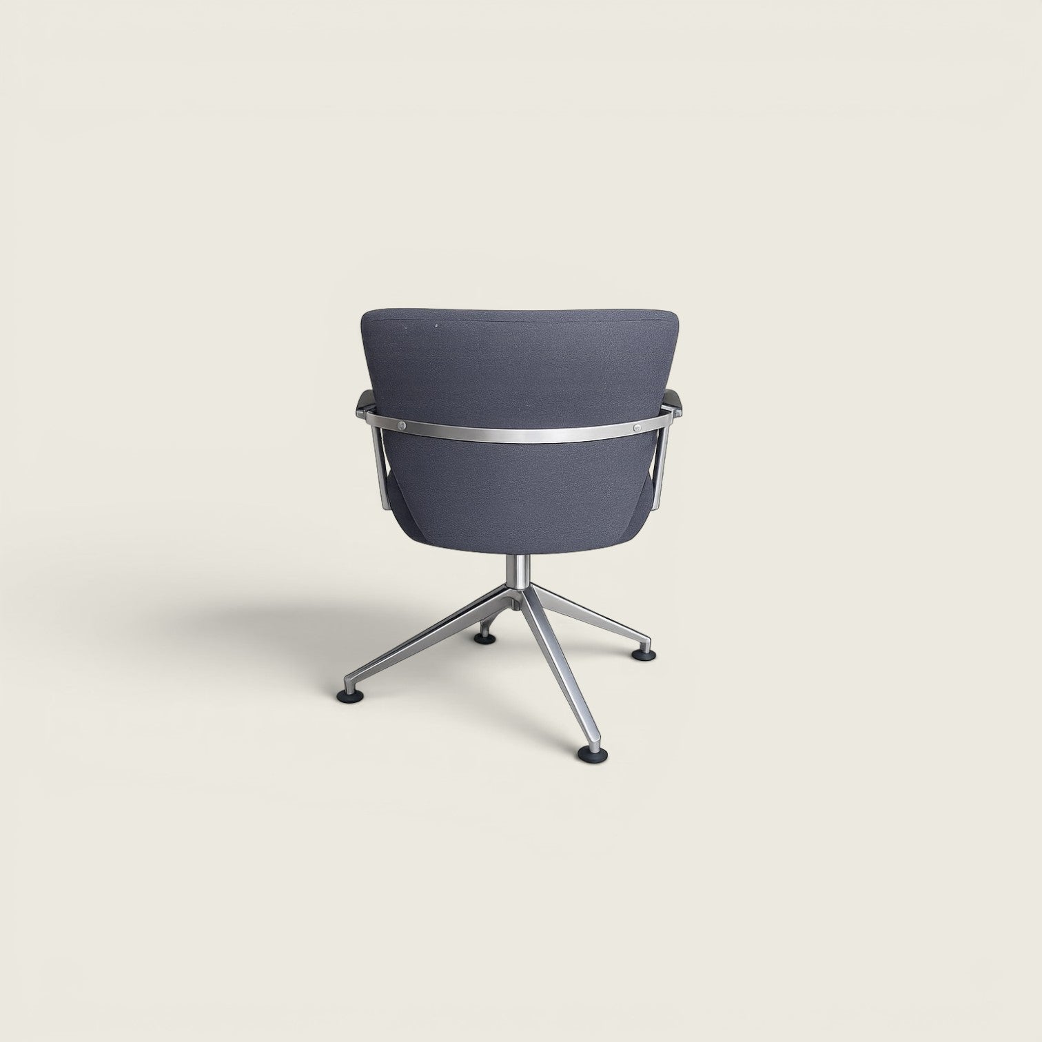 Versprechen: Zielen Sie zwei Sitzoter -Sofa in orangefarbenem Stoff - renoviert