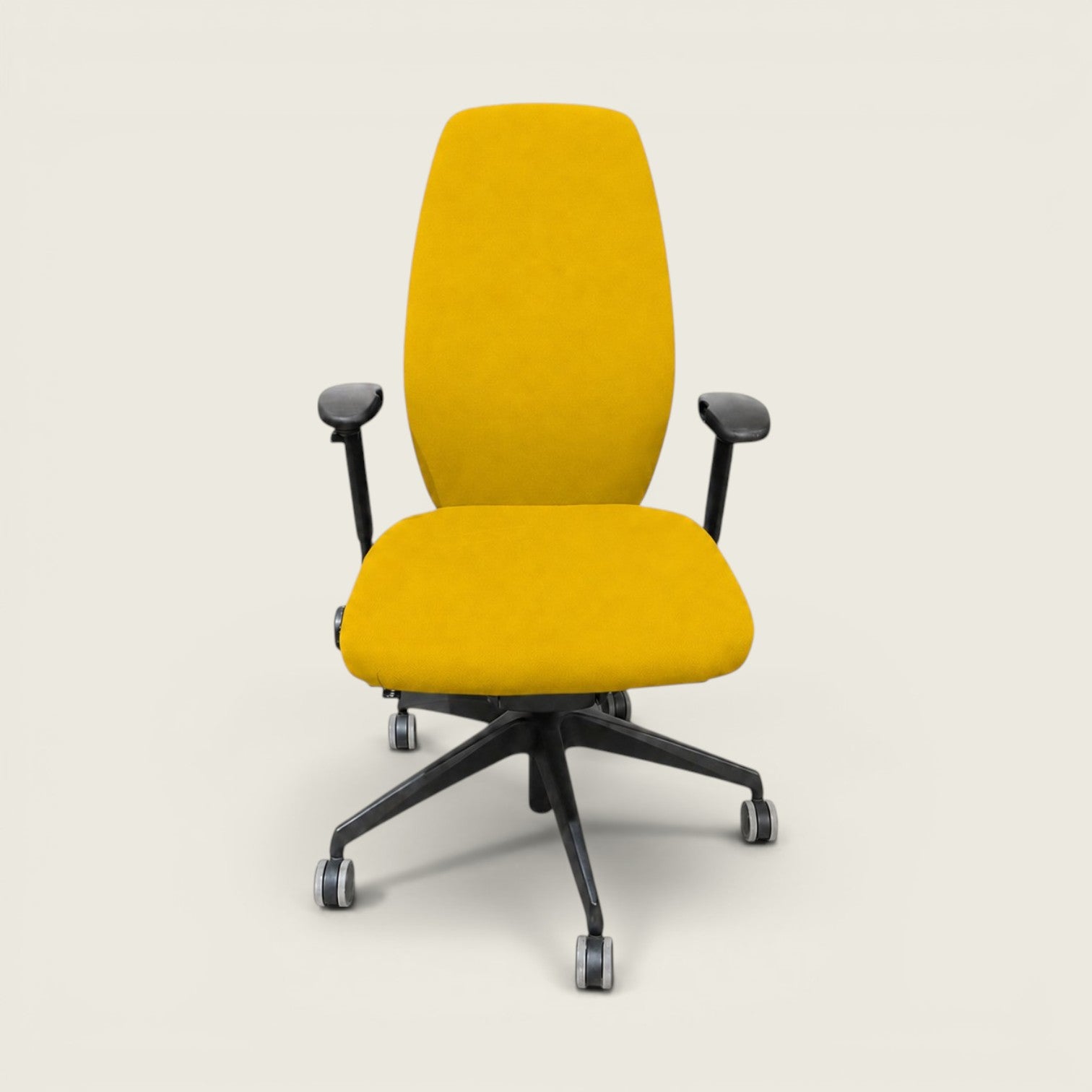 Posturite: Silla operativa en Amarillo - Reacondicionado - Sillas de Oficina