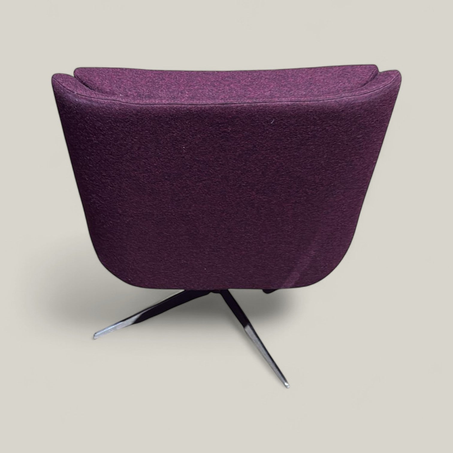 <tc>Boss Design</tc>Tumbona Luge Purple Hush - Reacondicionada