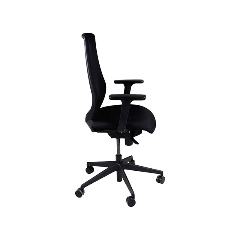 Sajón: <tc>Scudo</tc> Silla de trabajo con asiento de tela negra sin reposacabezas - Reacondicionada