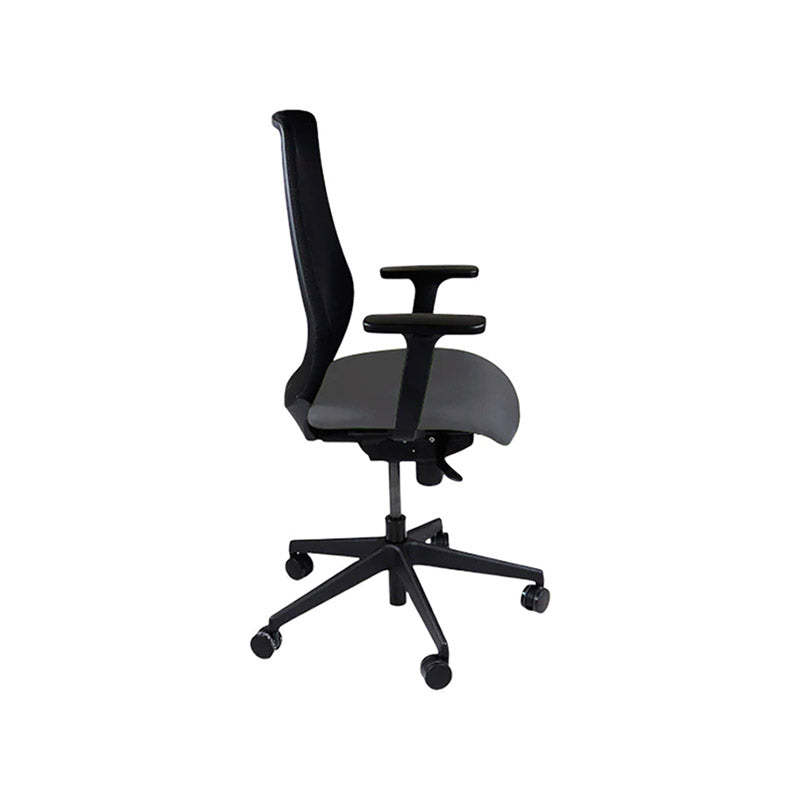 Sajón: <tc>Scudo</tc> Silla de trabajo con asiento de tela gris sin reposacabezas - Reacondicionada