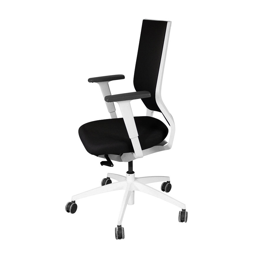 Sedus: Quarterback Office Chair with White Frame in Black Fabric - Refurbished
