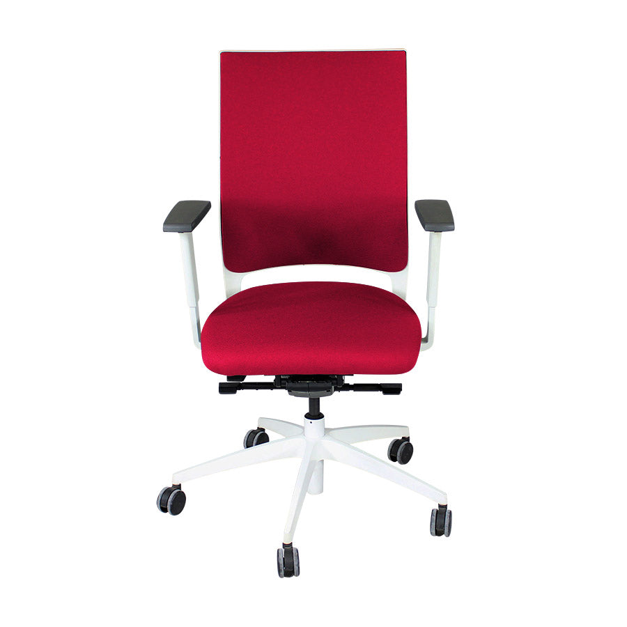 <tc>Sedus</tc>: <tc>Quarterback</tc> Chaise de bureau avec cadre blanc et tissu rouge - Reconditionnée