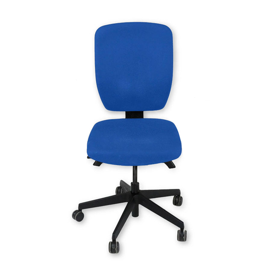 <tc>Senator</tc>: <tc>Dash</tc> Silla de trabajo totalmente ajustable en tela azul, sin brazos - Reacondicionada