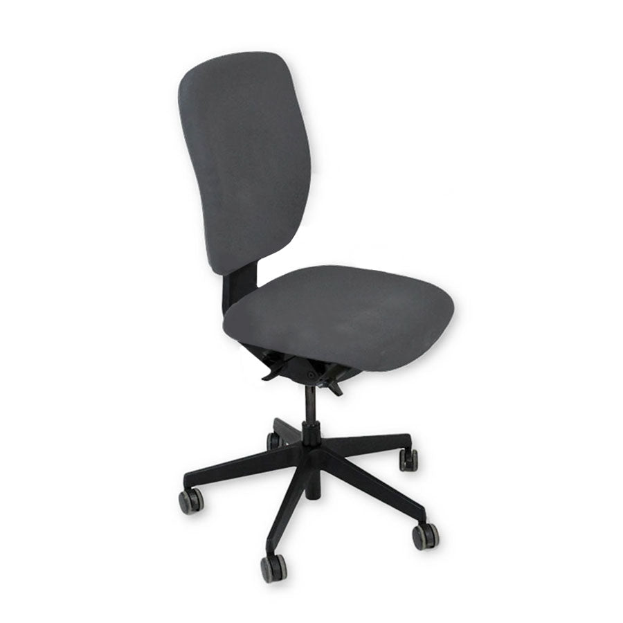 <tc>Senator</tc>: <tc>Dash</tc> Silla de trabajo totalmente ajustable en tela gris, sin brazos - Reacondicionada