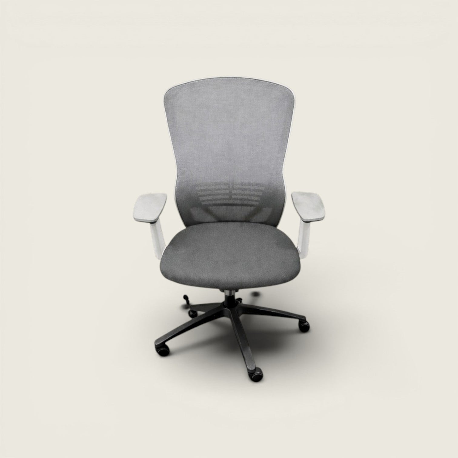 <tc>Senator</tc>Silla de oficina Ousby en color gris - Restaurada
