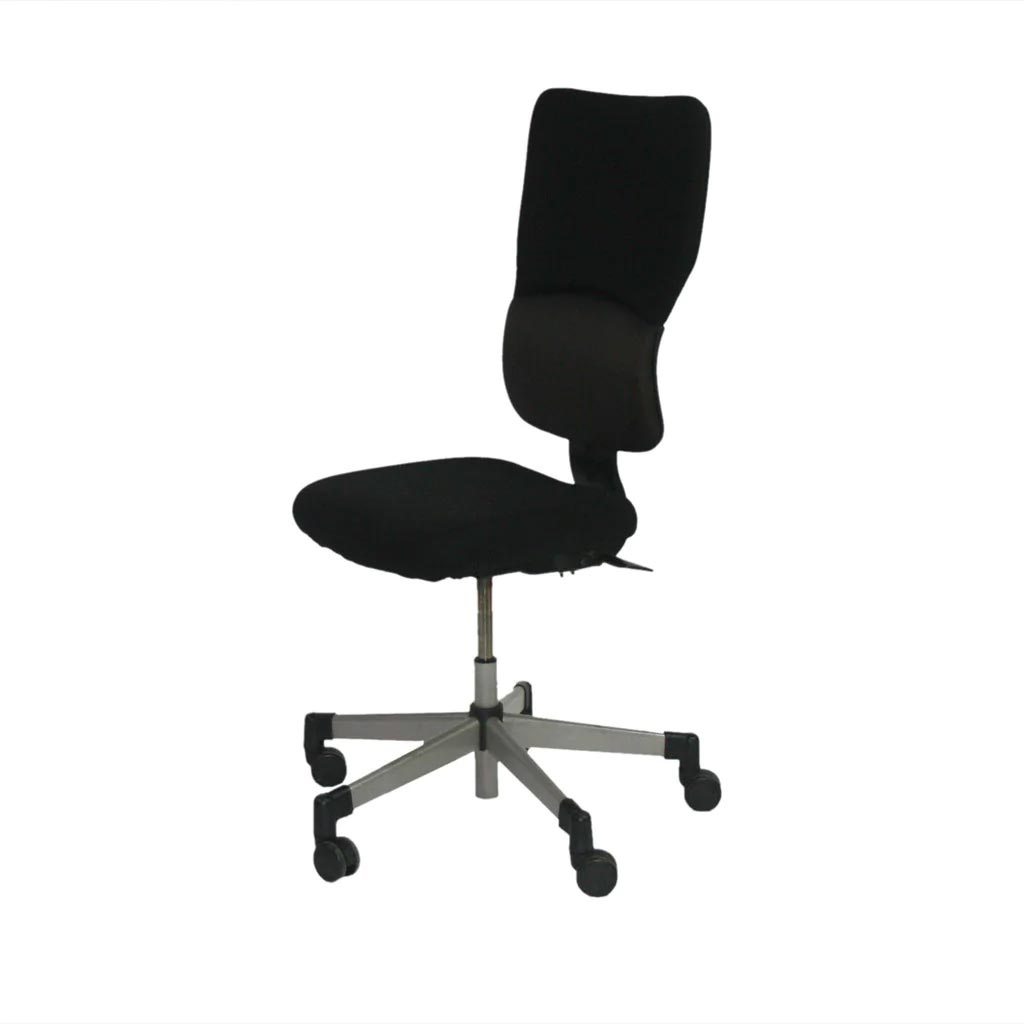 <tc>Steelcase</tc>: <tc>Lets B</tc> - Chaise de travail à dossier haut en tissu noir sans accoudoirs - Reconditionnée