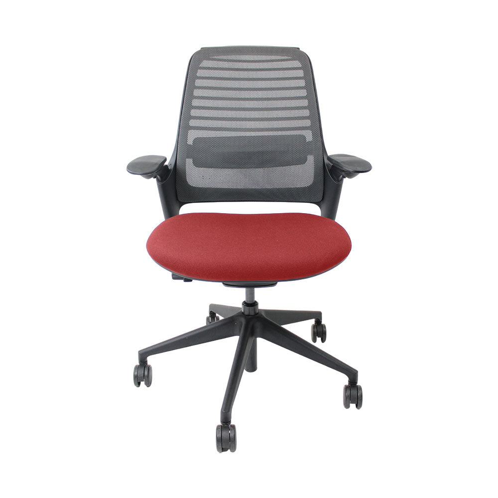 <tc>Steelcase</tc>: Ergonomischer Bürostuhl Serie 1 aus rotem Stoff – Generalüberholt
