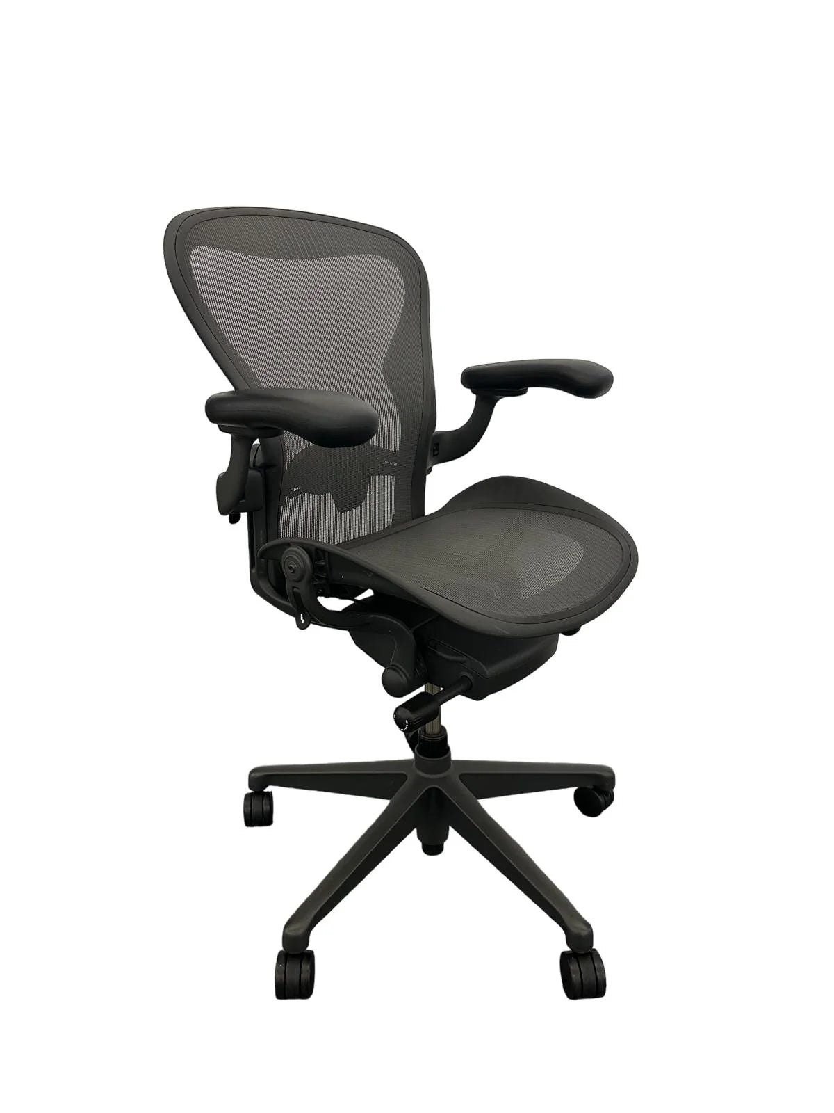 Herman Miller: Size B Aeron Remastered - Refurbished