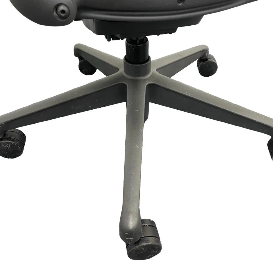 <tc>Herman Miller</tc>: <tc>Size B</tc> Aeron Remastered - Gereviseerd