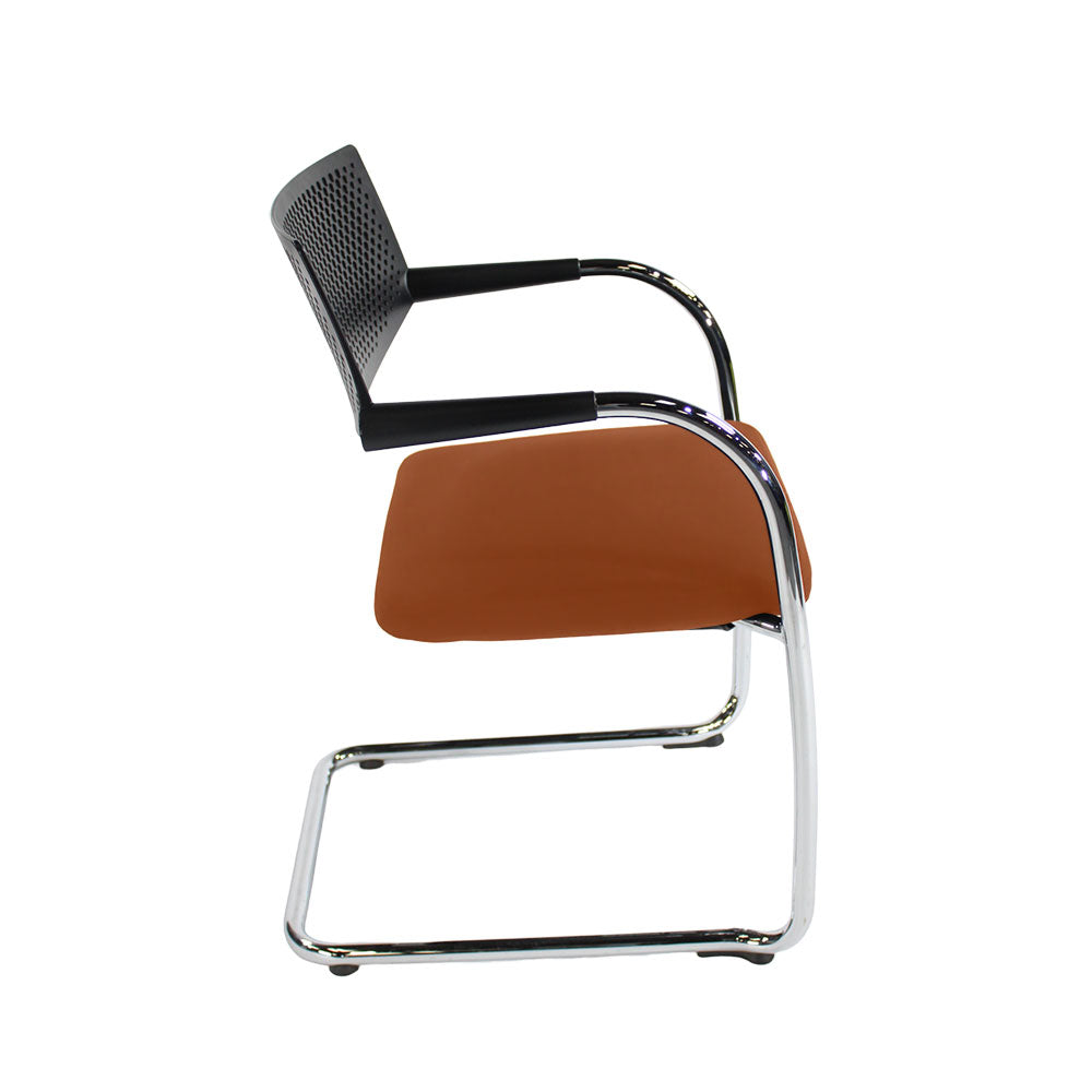 <tc>Vitra</tc>: <tc>VisaVis</tc> 2 Sillas de reunión en cuero color canela - Reacondicionadas