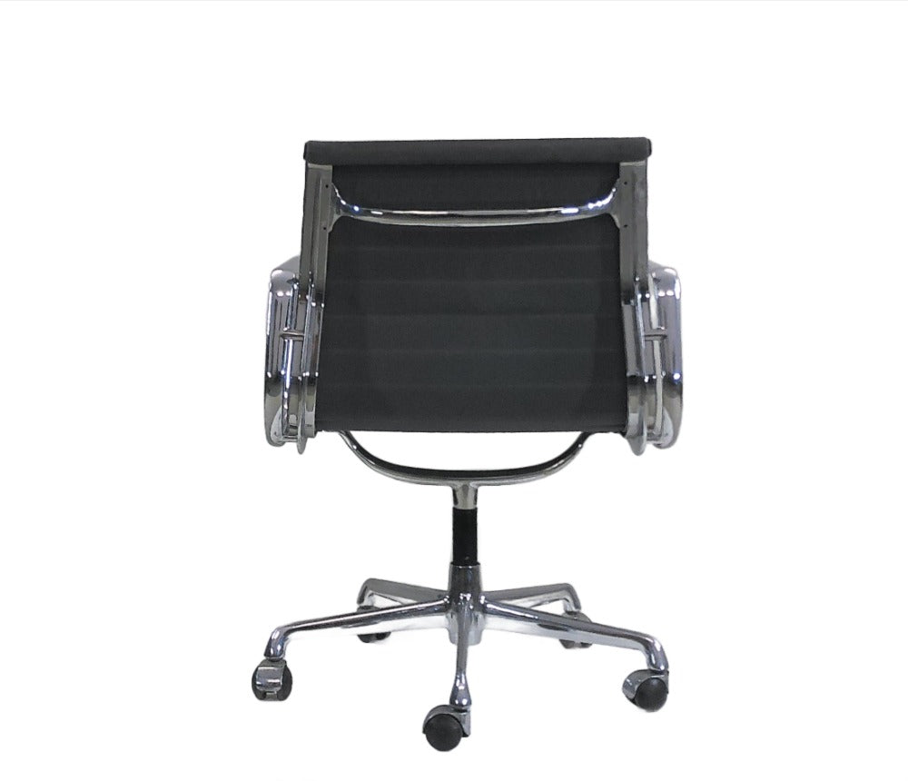 Vitra: Eames EA 108 Meeting Chair - Refurbished