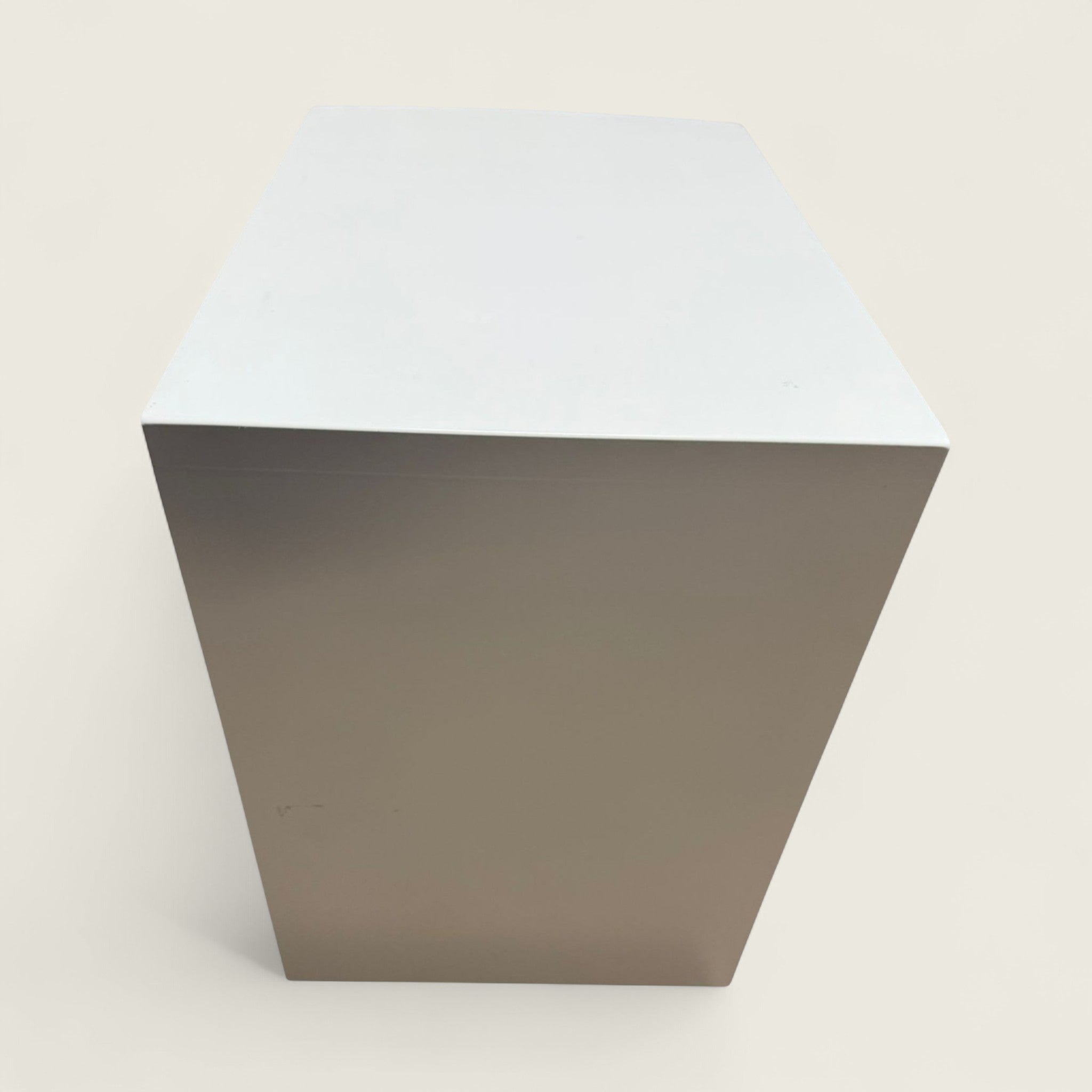 <tc>Steelcase</tc>: 4-laden mobiele slanke voetstuk - Gereviseerd