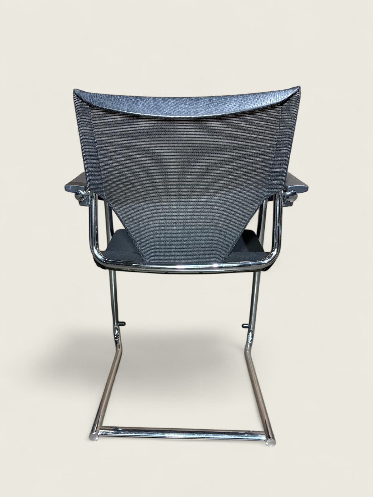 Wilkhahn: Visitors Side Chair - Refurbished