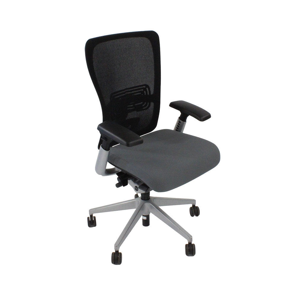 Haworth: Zody Comforto 89 Task Chair in Grey Fabric/Grey Frame - Refurbished