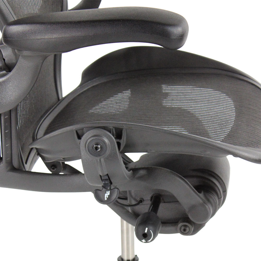 <tc>Herman Miller</tc>:Aeron - <tc>Size B</tc> - Volledig huis (Grafiet) - Gerenoveerd