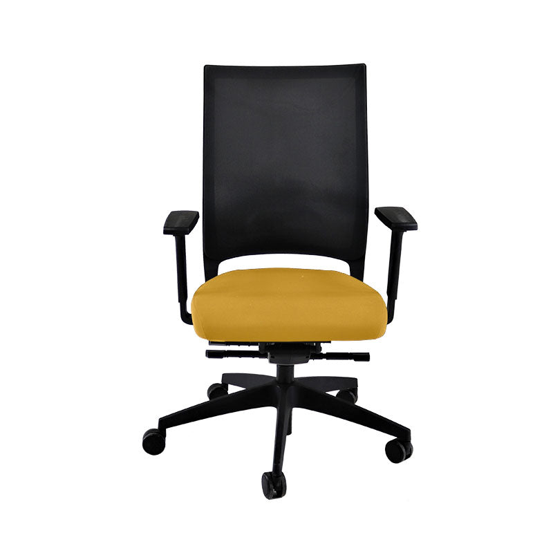 <tc>Sedus</tc>: <tc>Quarterback</tc> Chaise de bureau avec cadre noir et tissu jaune - Reconditionnée