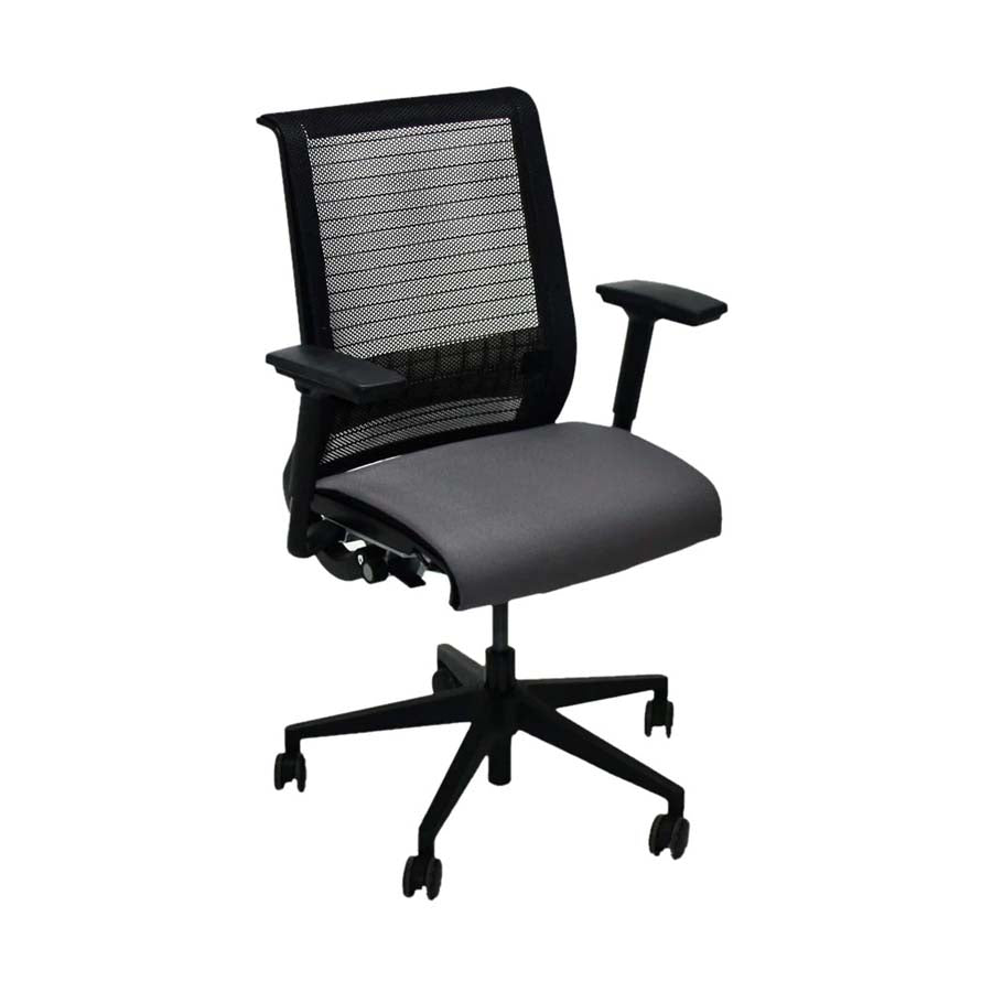 <tc>Steelcase</tc>: <tc>Think V1</tc> Silla de oficina - Reacondicionada