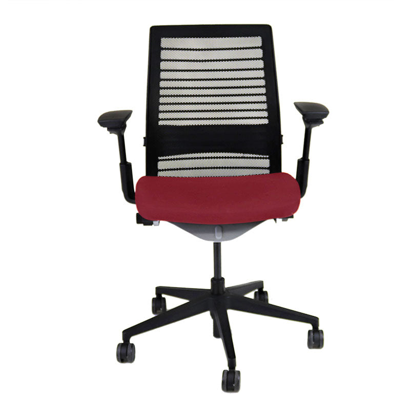 <tc>Steelcase</tc>: <tc>Think V2</tc> Silla de oficina con respaldo de malla - Reacondicionada
