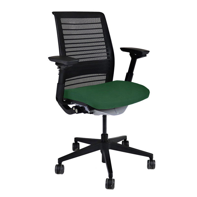 <tc>Steelcase</tc>: <tc>Think V2</tc> Silla de oficina con respaldo de malla - Reacondicionada