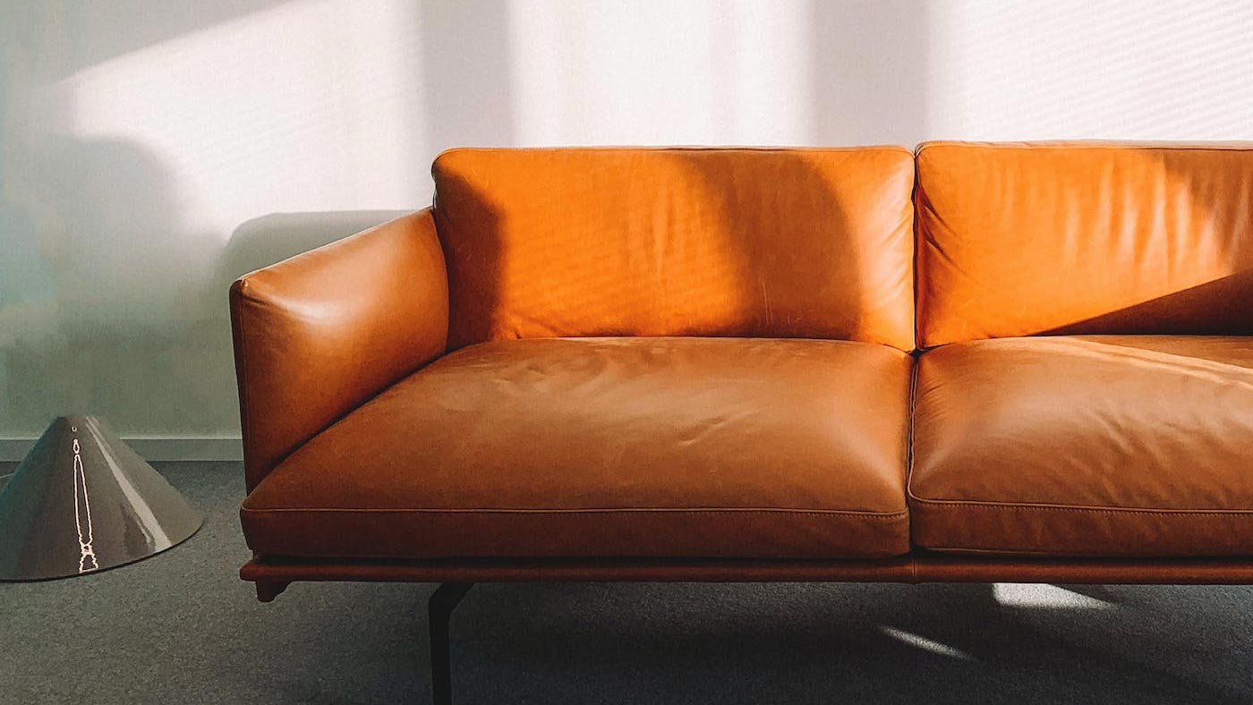 The Benefits of Buying Clearance Office Sofas