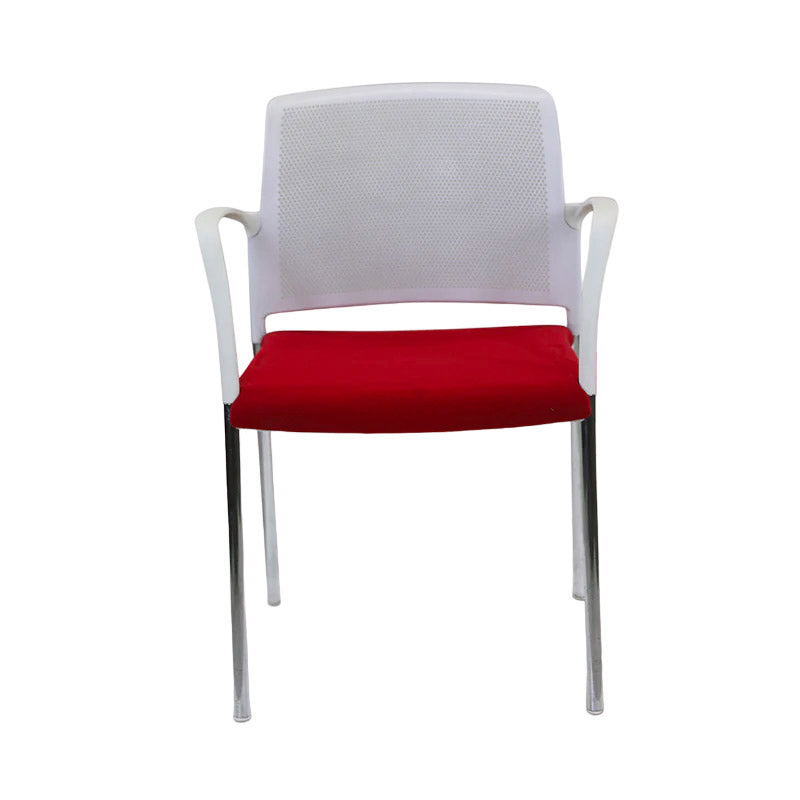 Boss Design: Mars Meeting Chair mit Armlehnen – generalüberholt