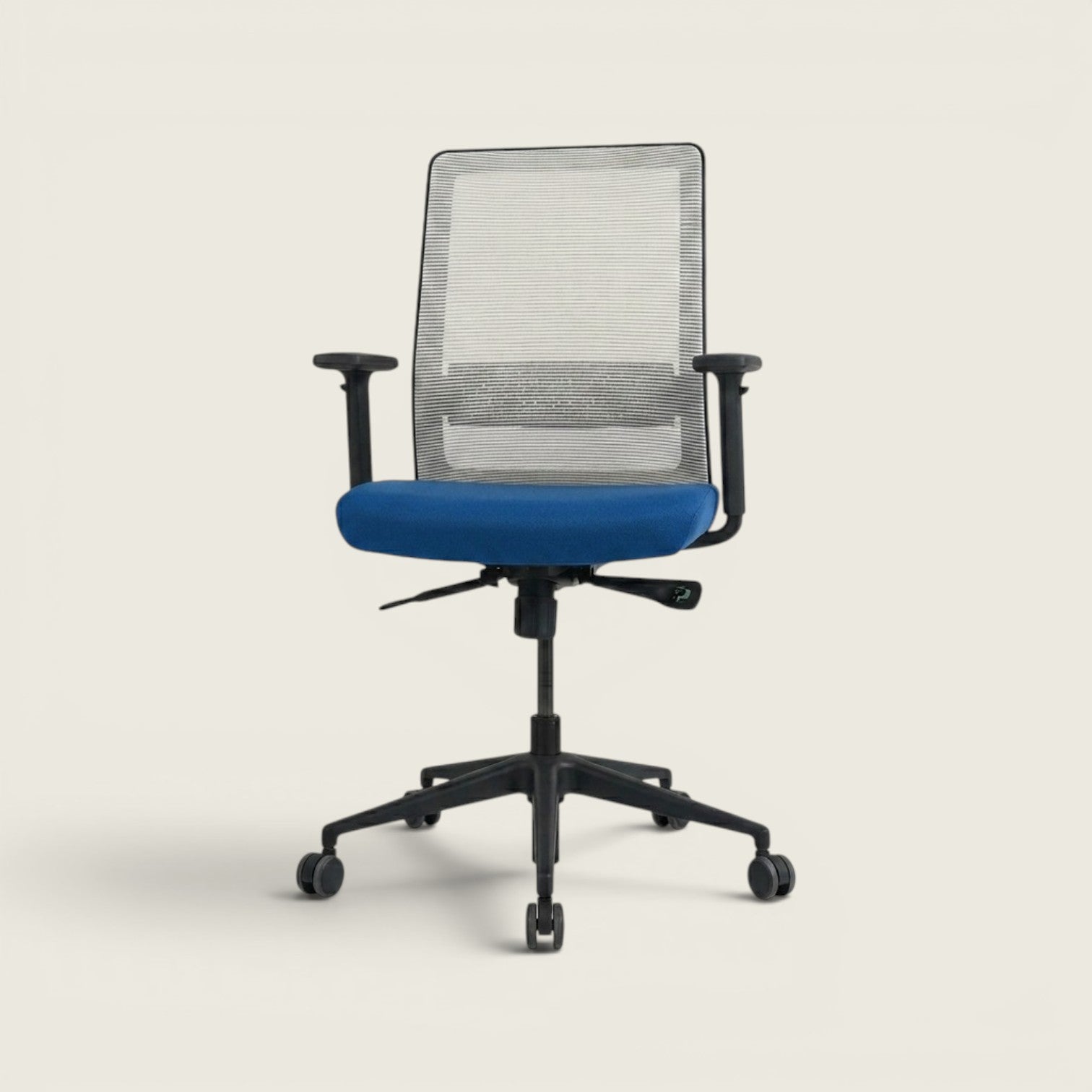 <tc>Bestuhl</tc>Chaise de bureau S30 en tissu bleu avec dossier en maille crème - Remis à neuf
