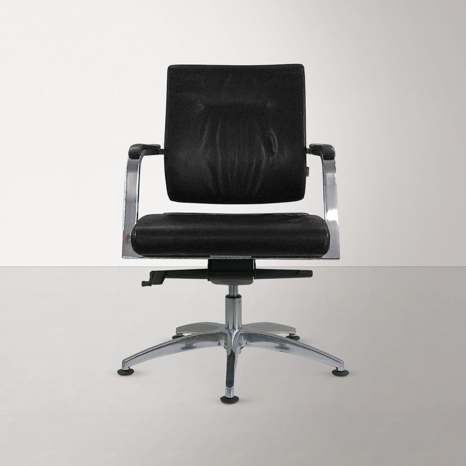 Verco: Vibe 4 Conference Chair - Refurbished