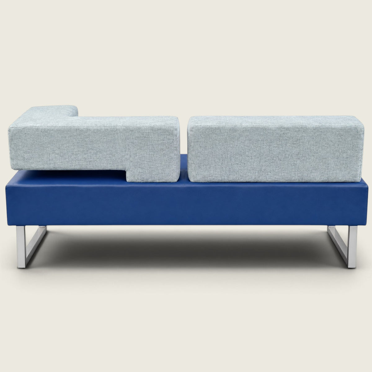Orangebox: divano singolo con schienale alto grigio e blu lontano dalla scrivania (AFTD): - Ristrutturato