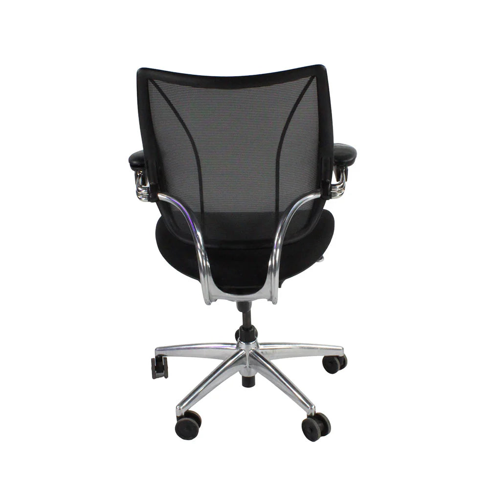 Humanscale : Chaise de travail Liberty en tissu noir/cadre en aluminium - Remis à neuf