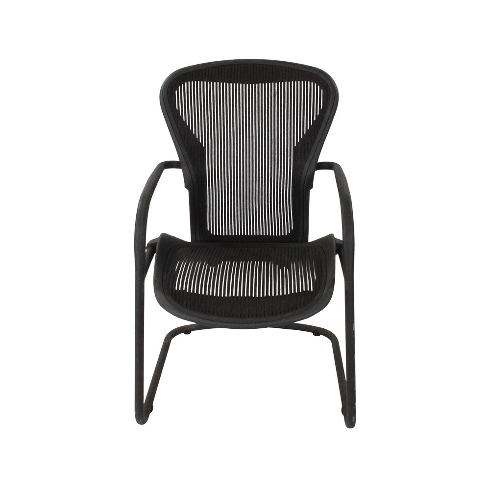 Herman Miller: Aeron Cantilever Visitor Chair in Graphite - Refurbished