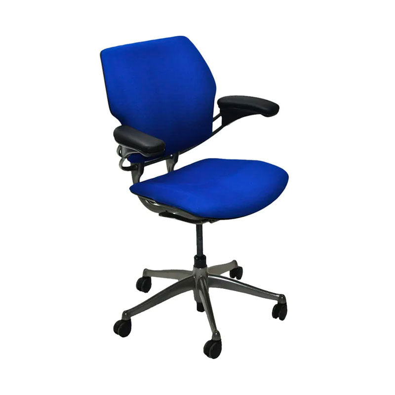 Humanscale: Freedom Task Chair aus blauem Stoff – generalüberholt