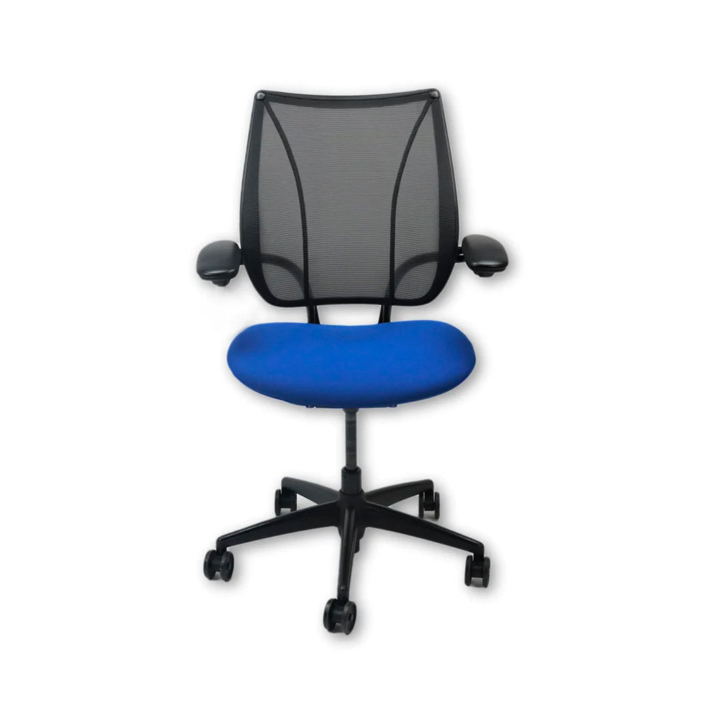 Humanscale: Liberty-bureaustoel in blauwe stof - gerenoveerd