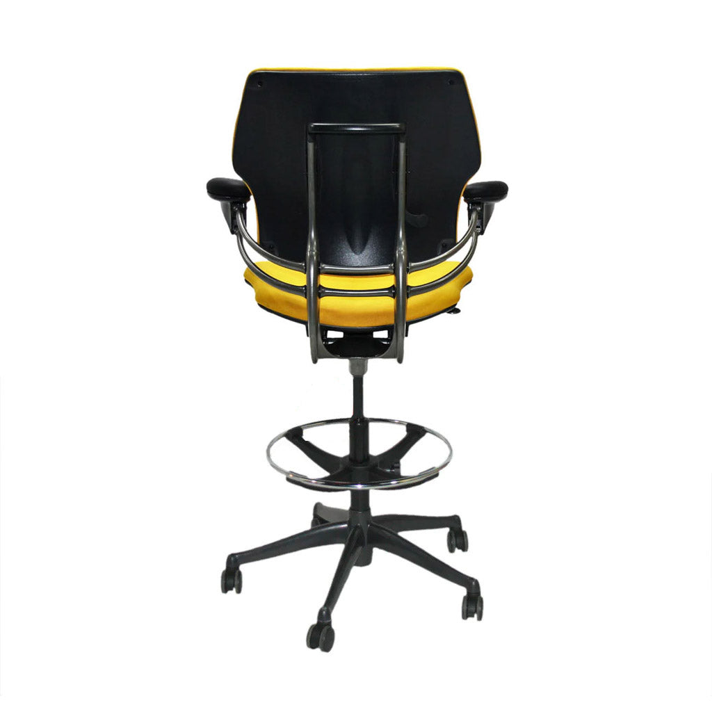 Humanscale: Freedom Draftsman Chair aus gelbem Stoff – generalüberholt