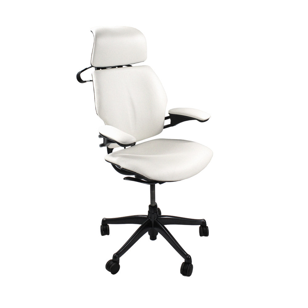 Humanscale: sedia operativa Freedom con schienale alto e poggiatesta - Pelle bianca - Ricondizionata